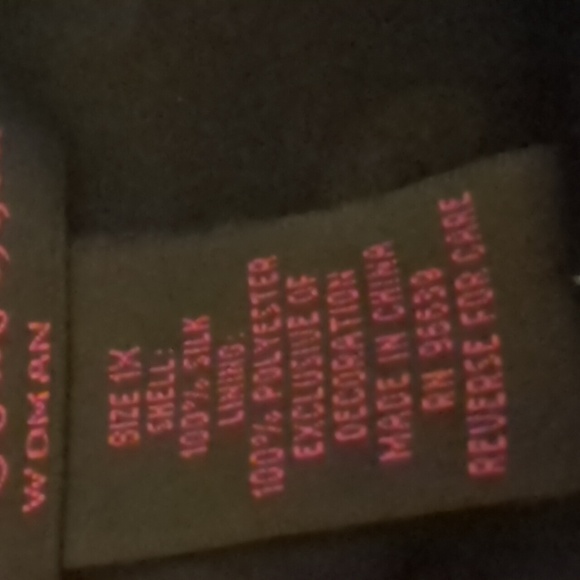 NWOT Sara Isabella Top Size 1X - Picture 5 of 10